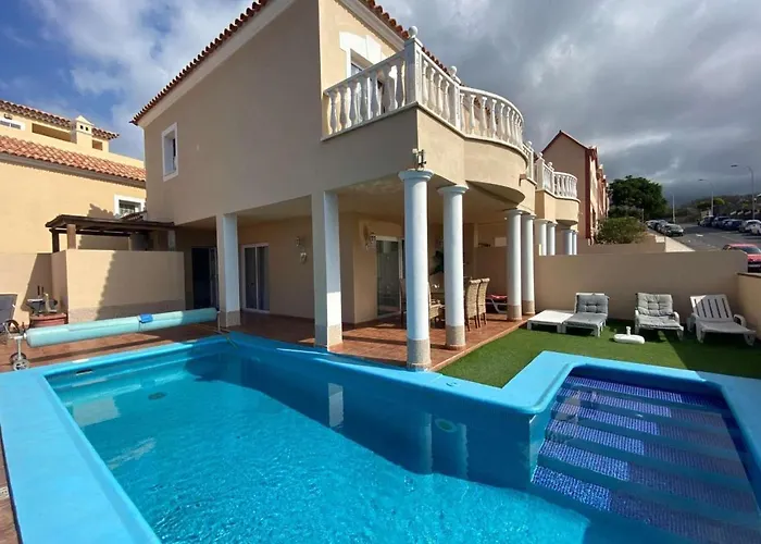 Villa Cush