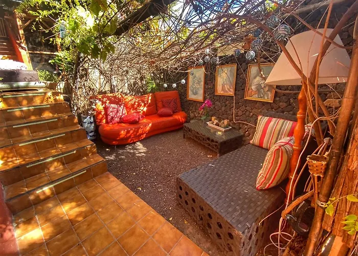 Mordelliya Private Jacuzzi Suites