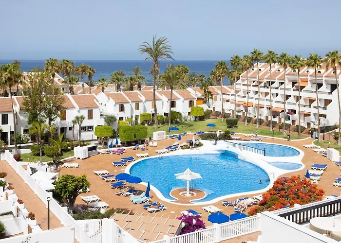 3 Apartments 50M From The Las Americas Promenade With Heated Pool