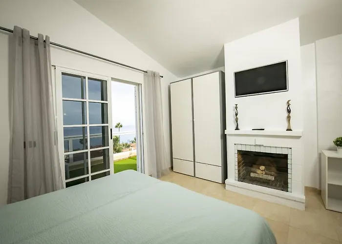 Fantastic Home With Amazing Sea Views