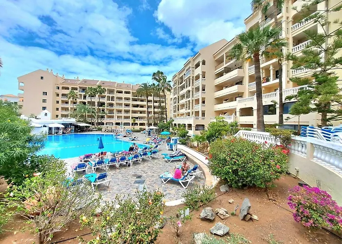 Bonito Estudio En Los Cristianos En Complejo Con Piscina Y Cerca De Playa