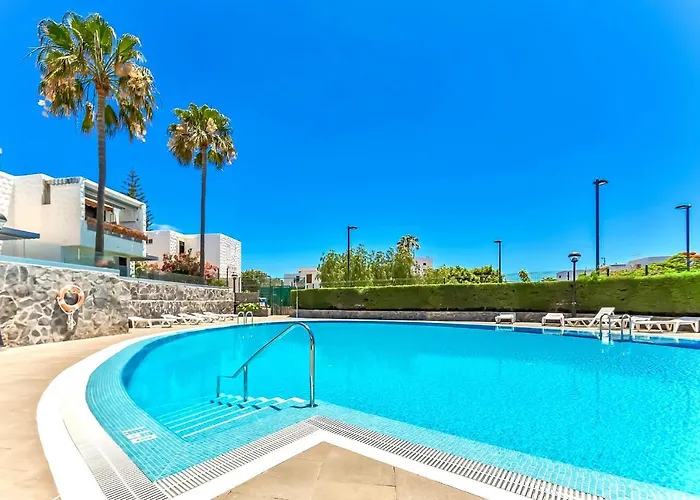 Apartment Near Playa De Las Americas With Wifi And Pool, Tenerife Sur