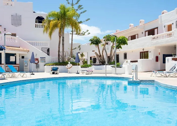 Port Royal Apartments, Heated Pool, Speed Wifi, Terrace