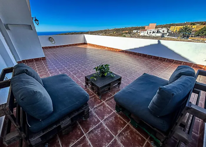 Casa Abona, Precioso Atico Con Wifi Gratis Y Vistas Increibles Al Mar Y La Montana