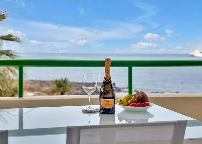 Casa Marinita, Top Floor, Direct Access To The Seafront