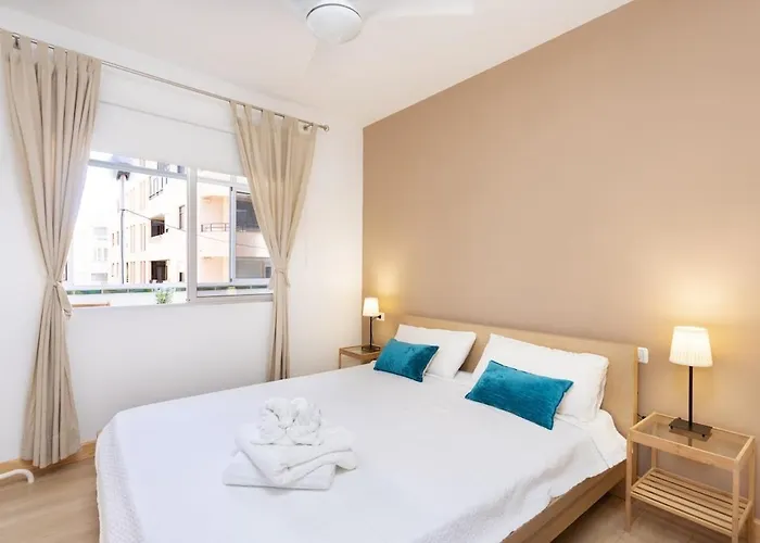 Cozy Medano Luminoso Y Centrico Apartamento Junto A La Playa By Eden Rentals