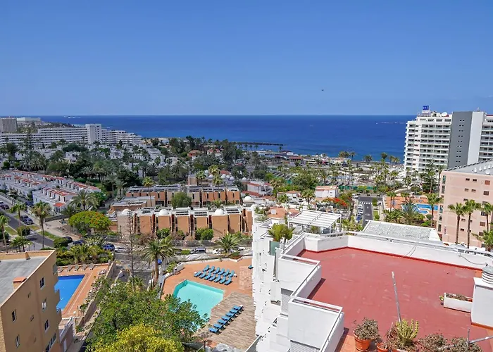 Stylish Modern Studio With Ocean View And Pools, 1001, Ponderosa