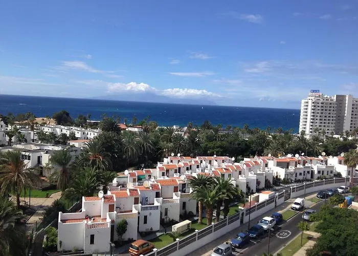 Fantastic 1-Bedroom With Sea View