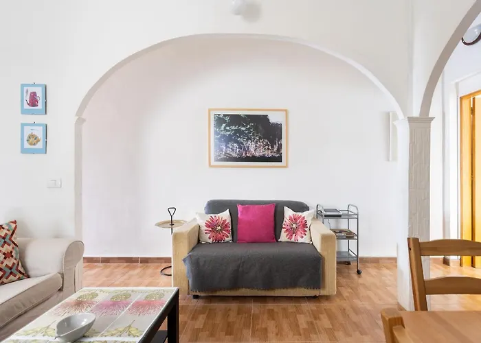 Home2Book Cozy Apartment Santa Cruz City Center