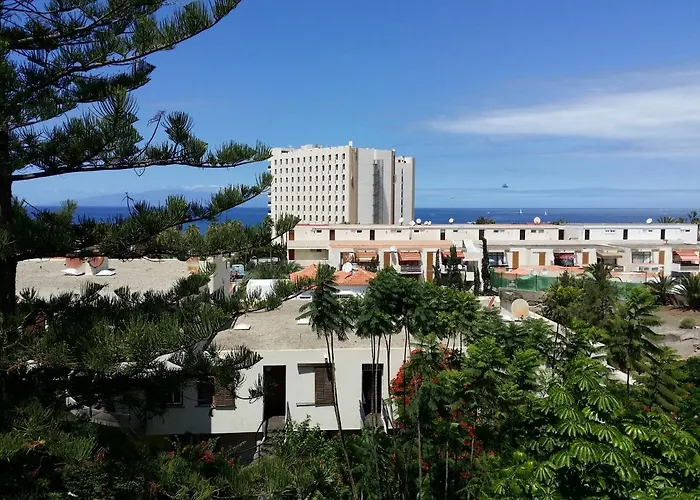 Apartment Jacaranda Close To The Beach, Sea-View, Pool, Wifi, Sat-Tv