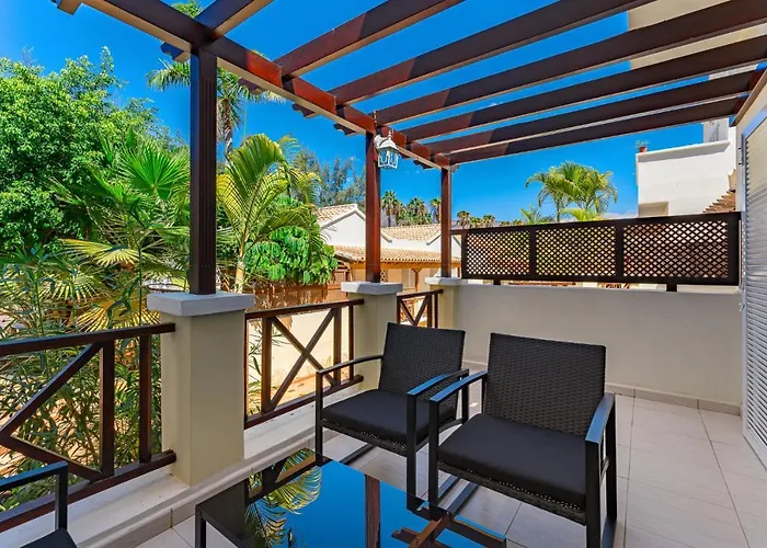 Oasis Golf House In Las Americas