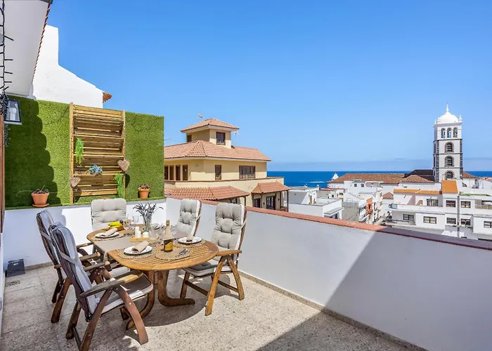 Central Penthouse, Close To The Natural Pools With Big Terrace, Ocean & City View