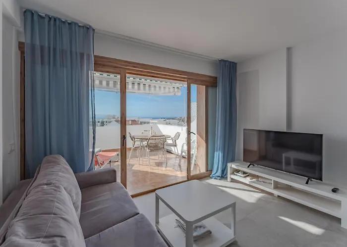 Ocean View Apartments In Park Royal I