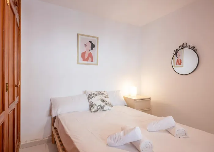 Amplia Y Luminosa Casa En Abades