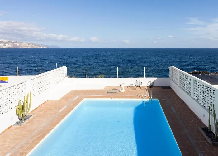 Home2Book Stunning Sea Views House, Private Pool