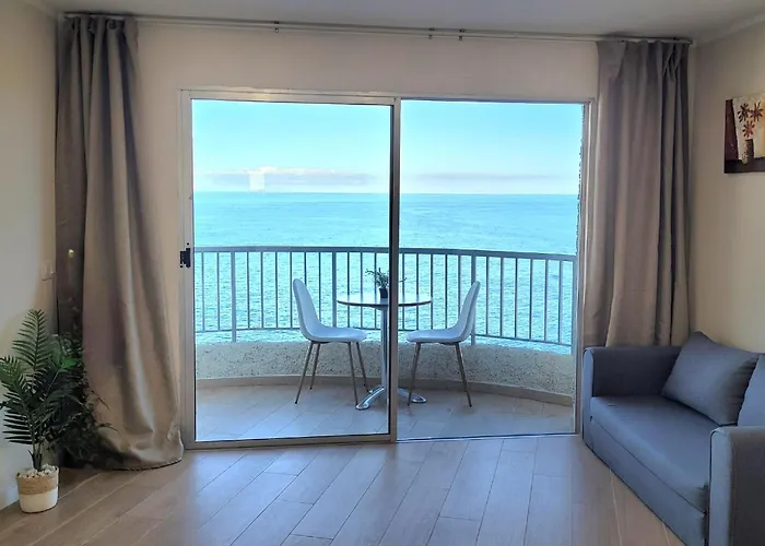 Cosy Ocean View Studio 2