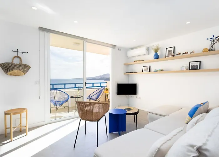 Home2Book Stylish Ocean & Marina View Apt, Terrace