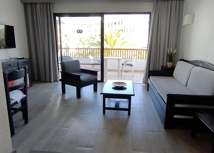 Apartment - May Flowers