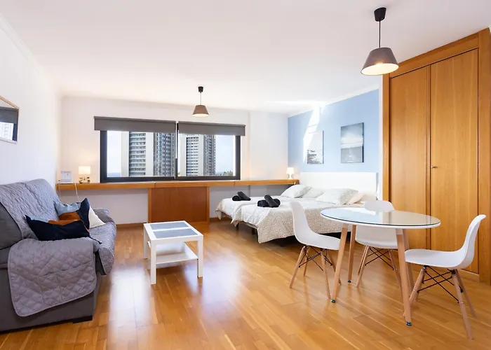 Home2Book Charming Studio Santa Cruz City Views