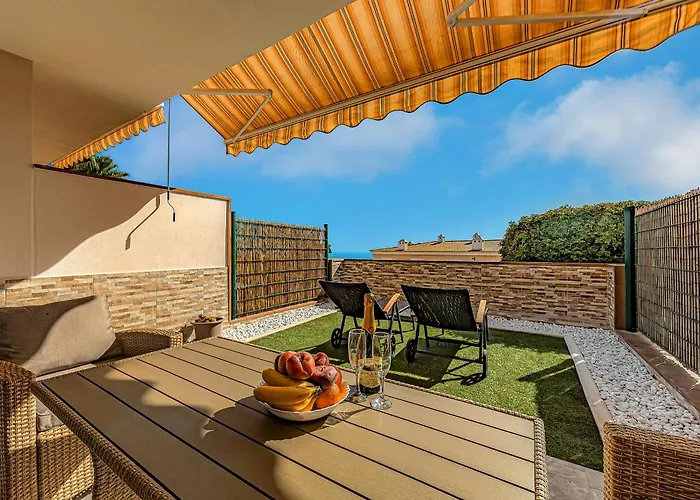Spacious Ocean View Family Townhouse