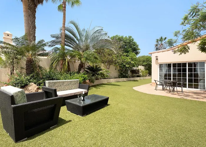 Villa Jacaranda
