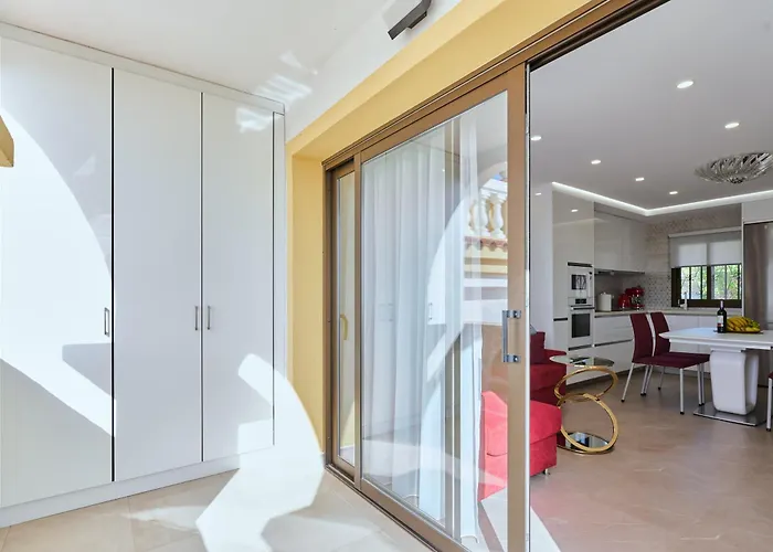 Windsor Ocean Pearl Apartment