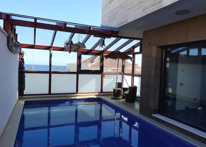 Designer Haus Mit Beheiztem Pool