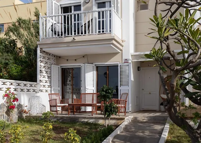 La Casa Nostra - Family Oriented House In Quiet Area