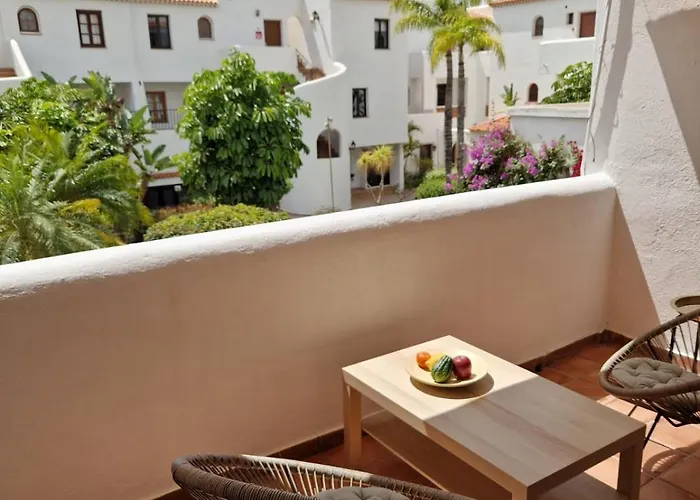 Sunny Oasis Amarilla Golf