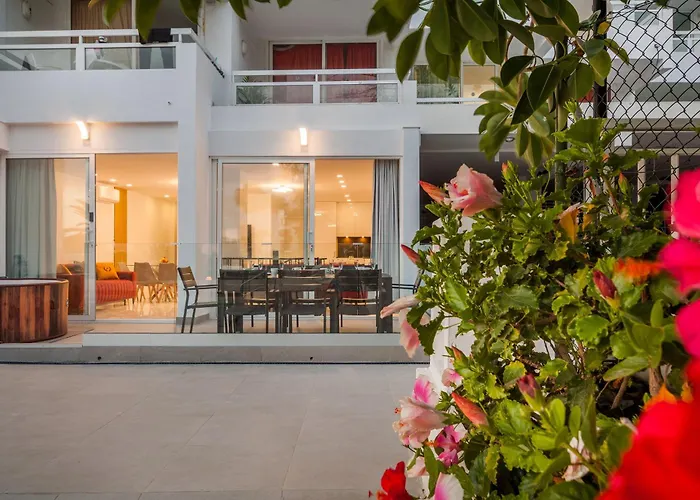 Ponderosa Next To The Pool Apartments With Big Terraces Close To The Beach And Siam Park