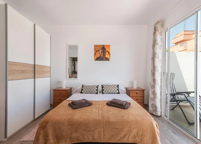 Atico Centrico Con Terraza Privada