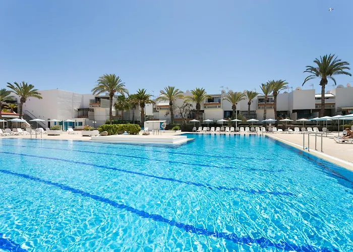 Home2Book Cozy Pool & Terrace Apartment, Arona