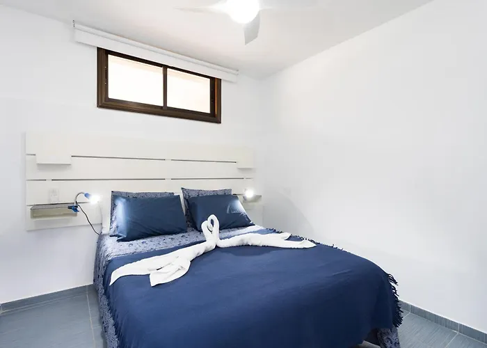 Home2Book Cozy Apt, Pool & Tenis Court, Arona