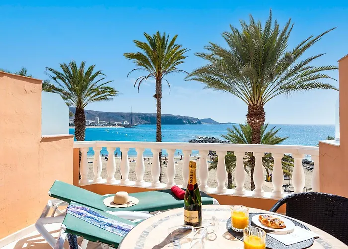 Beach Front Apartments Las Americas