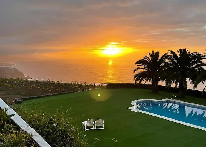 Villa En El Campo Con Piscina Privada Y Sunsets!