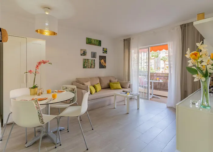 Los Cristianos Central Apartment - Cris Sol