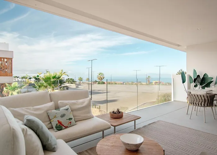 Infinity 0-3 Luxe Partial Sea View 2B