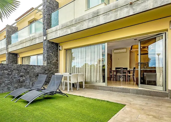 Townhouse 2 Bedrooms On The First Line