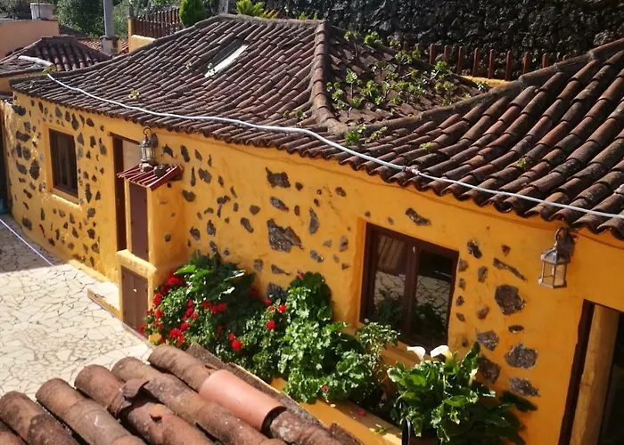 Country Private Studio