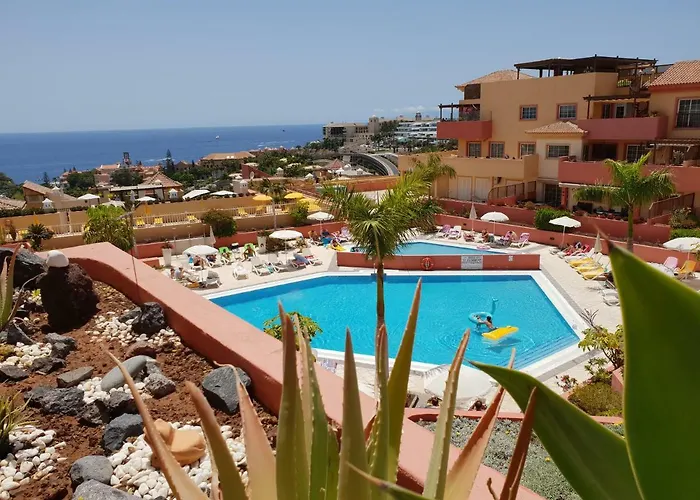 Terrazas Del Duque 2, Terrace, Sea View, Only 300 M To Beach, Heated Pool, Air Conditioning, Wifi Internet, Dishwasher, Washing Machine