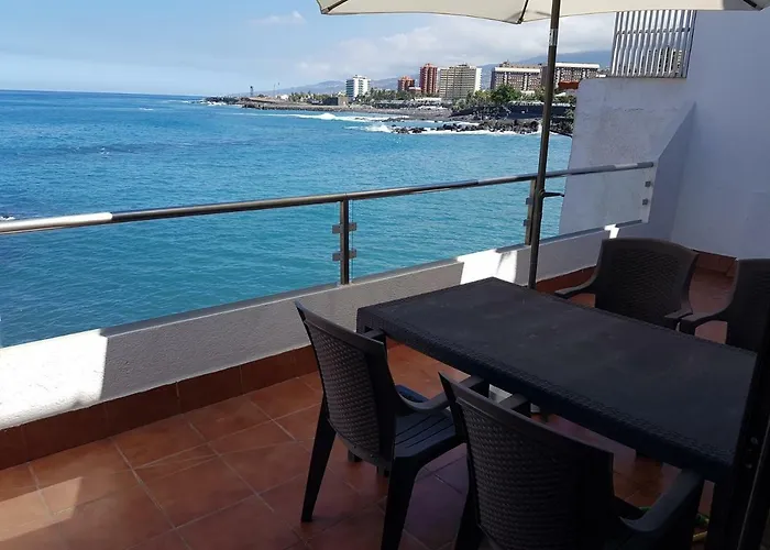 Calle Guajara, 1. Casa Playa Chica