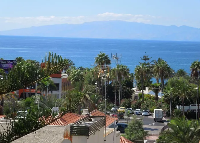 Apartment Jacaranda Close To The Beach, Sea-View, Pool, Wifi, Sat-Tv