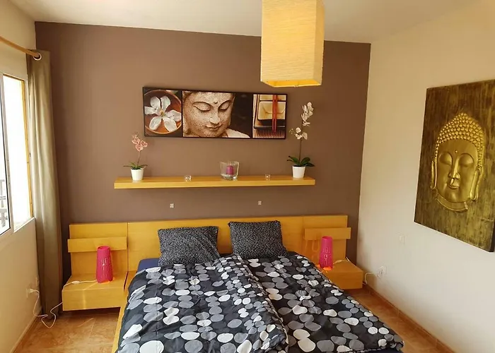 Villa Roque del Conde 3 with fantastic sea view, terrace, pool, Wifi, SAT-TV, garage
