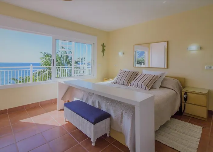 Villa In Protected Space In Front Of The Sea