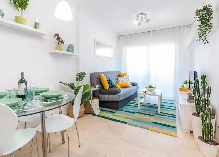 Green Cactus Cosy Loft, Wifi & Gym