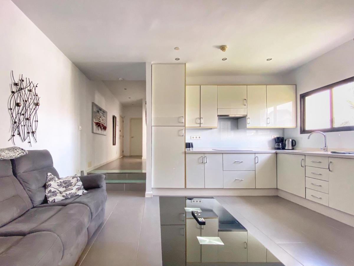 1 Bed Cristianos Near The Bus Station Apartment