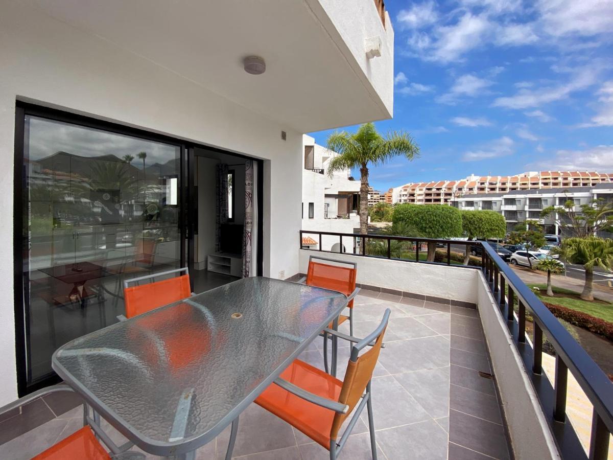 1 Bed Cristianos Near The Bus Station Apartment