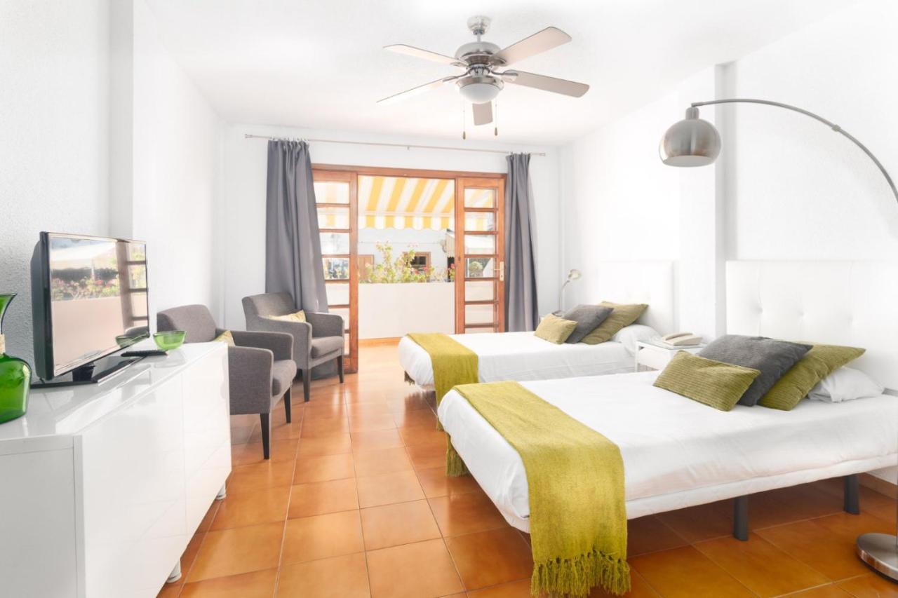 Club Olympus In Garden Apartment *