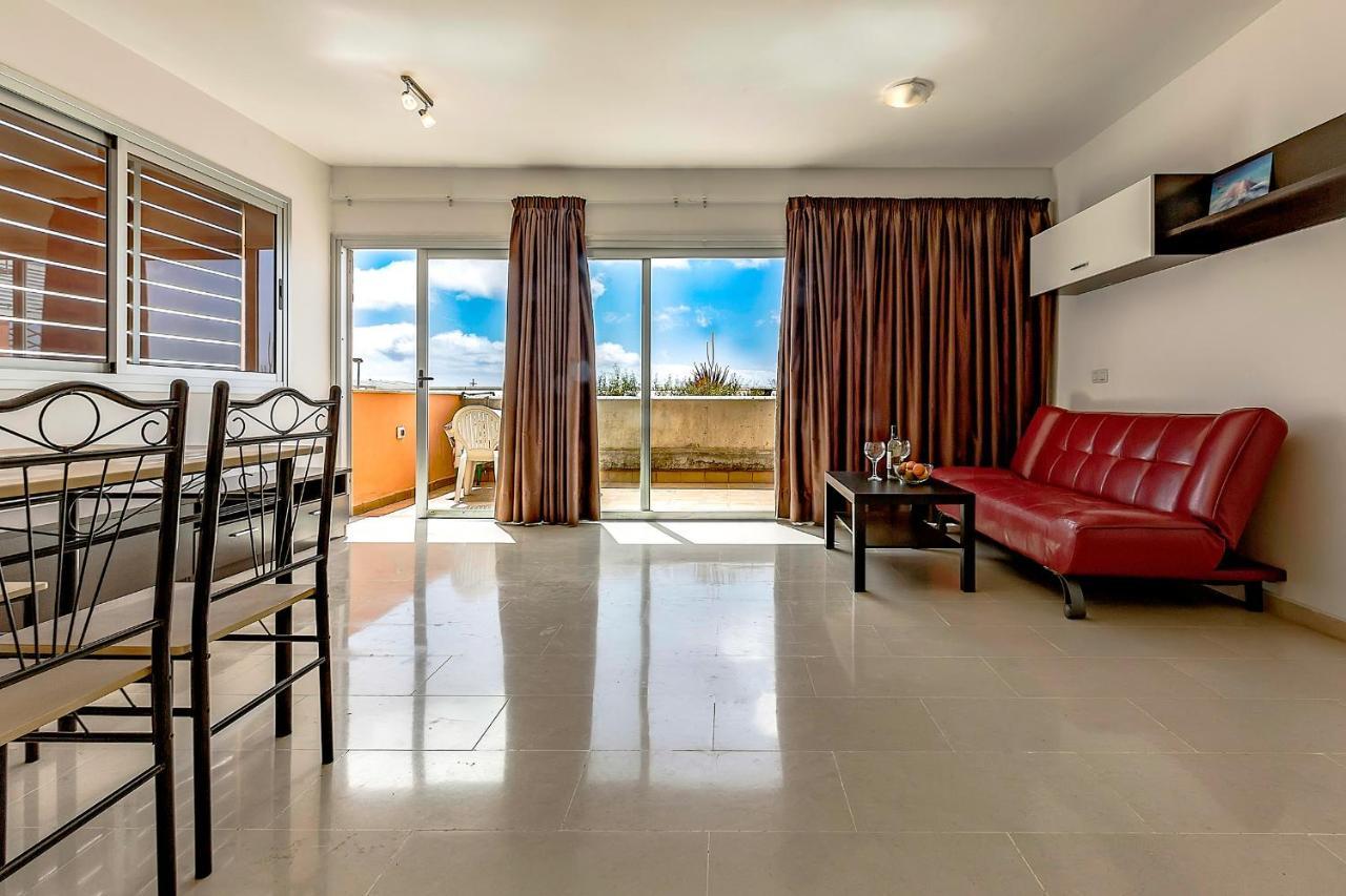 Strelitzia Park Aparthotel 3*