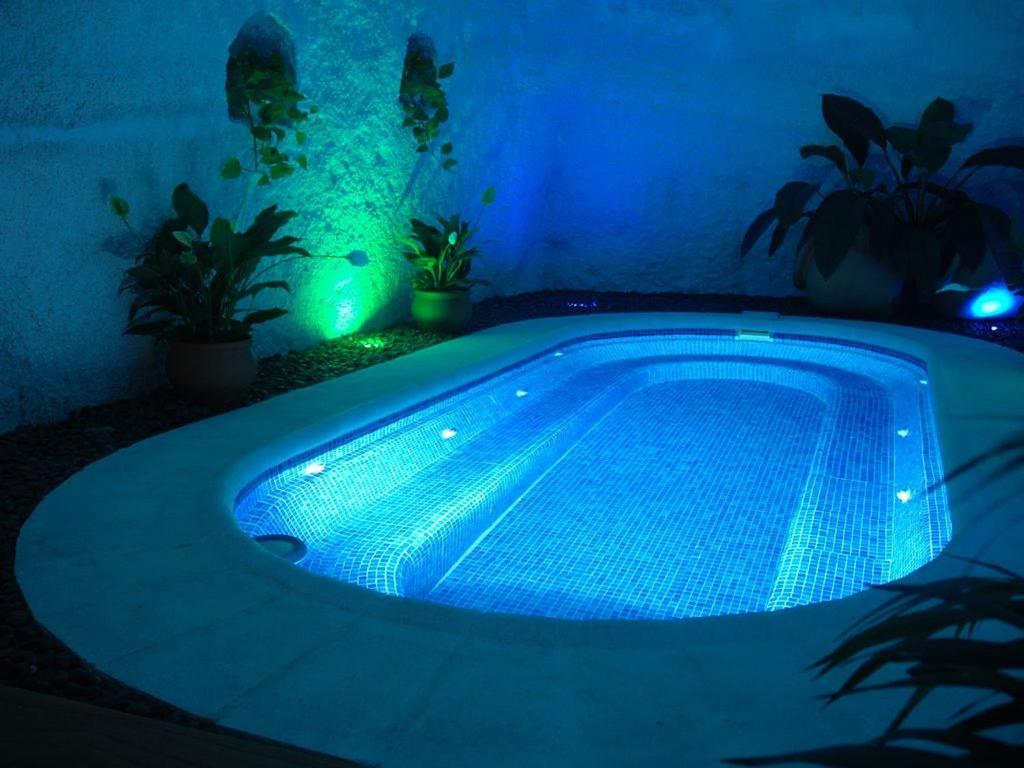 Water Princess Romantic & Natural Jacuzzi Apartment *